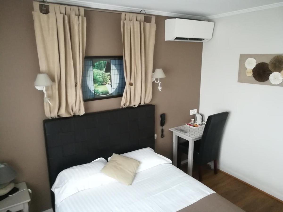 Contact Hotel Du Relais תוארס מראה חיצוני תמונה