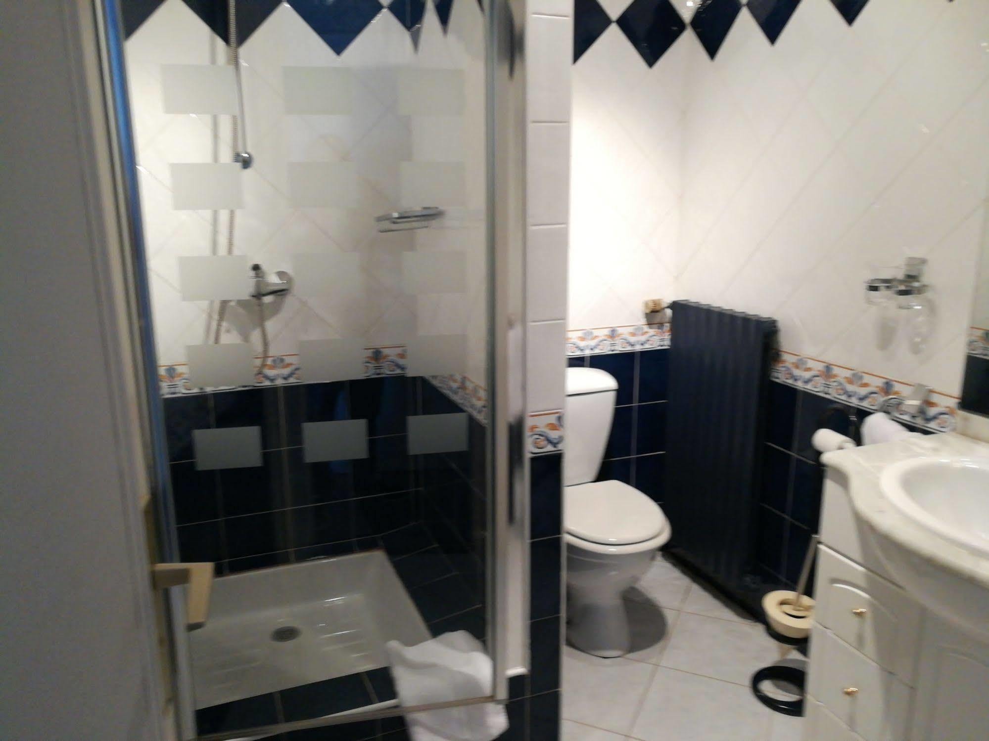 Contact Hotel Du Relais תוארס מראה חיצוני תמונה
