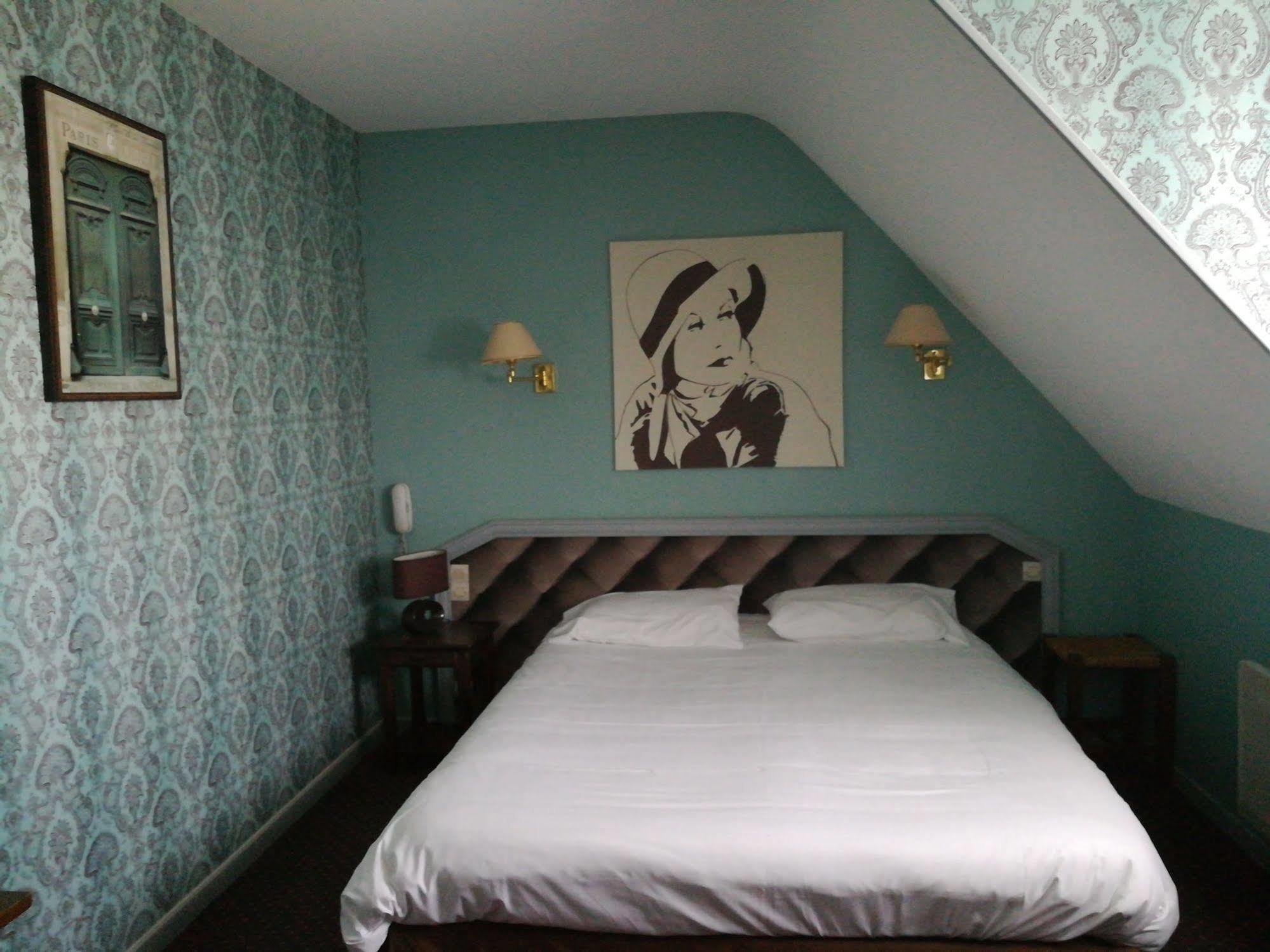 Contact Hotel Du Relais תוארס מראה חיצוני תמונה