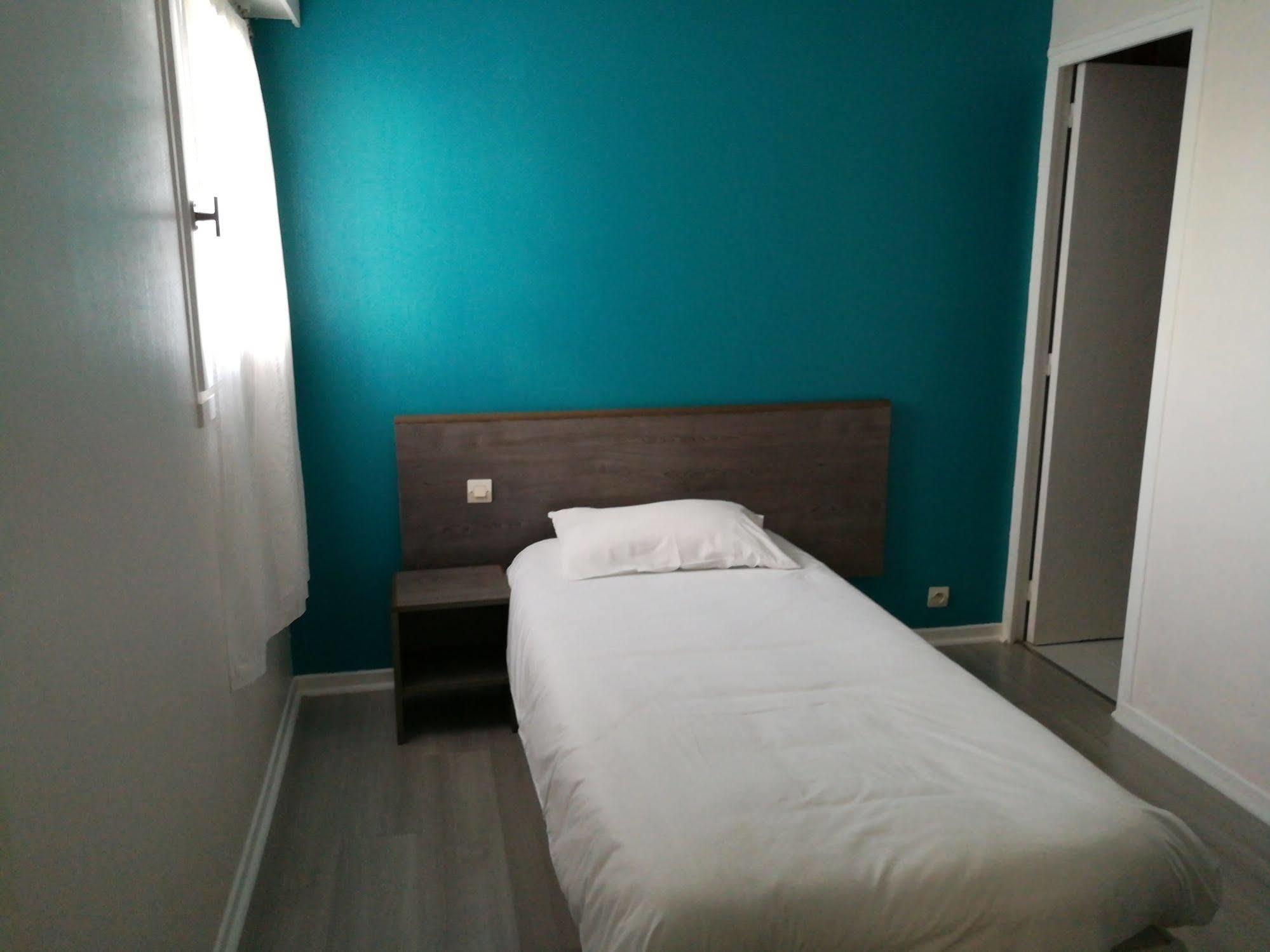 Contact Hotel Du Relais תוארס מראה חיצוני תמונה