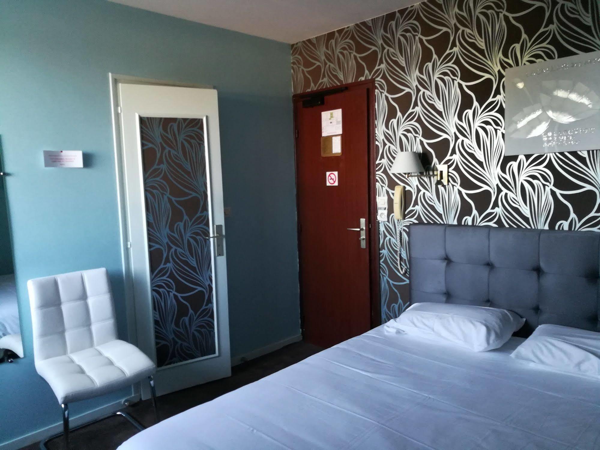 Contact Hotel Du Relais תוארס מראה חיצוני תמונה